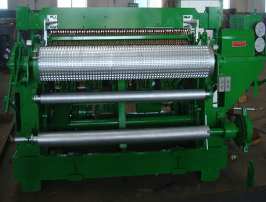 Guiding Structure Wire Mesh Welding Machine , Automatic Mesh Welding Machine