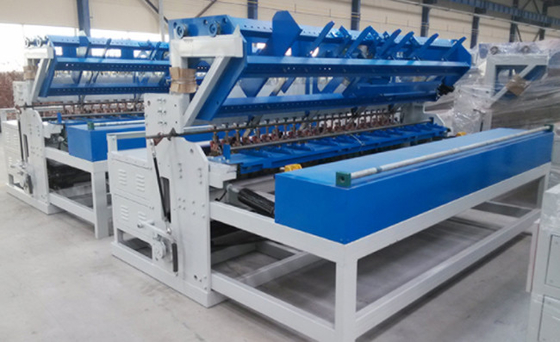 Full automatic high frequency wire mesh making machine construction welded